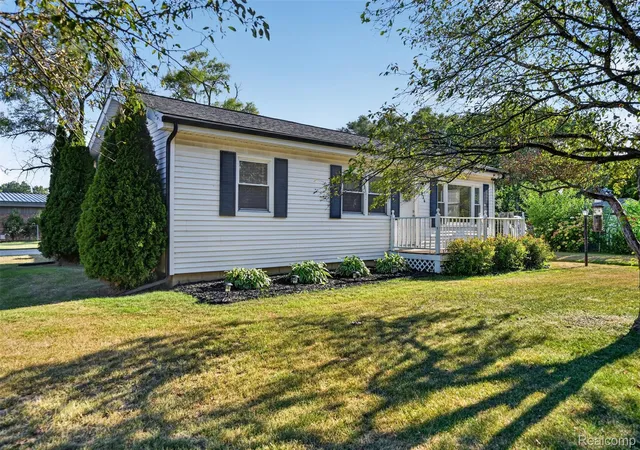 4th image of 834 Baird St, Holly, MI 48442 | MLS# 20261059356