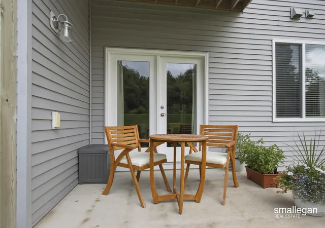2nd image of 2382 Watertown Wy Ne, Grand Rapids, MI 49505 | MLS# 65026039379