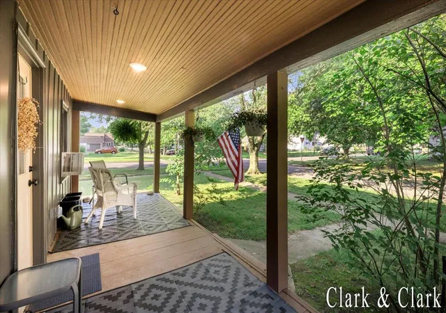 2nd image of 536 E Bond St, Hastings, MI 49058 | MLS# 65026039381