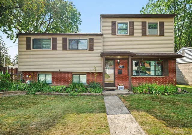 Photo 1 of Single family home for sale at 34211 Viceroy Dr, Sterling Heights, MI 48310 | MLS# 20261059367 | Listing updated on 2026-09-06