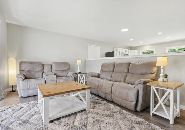 Photo 4 of Single family home for sale at 14370 14 Mile Rd NE, Greenville, MI 48838 | MLS# 65026039395 | Listing updated on 2026-09-09