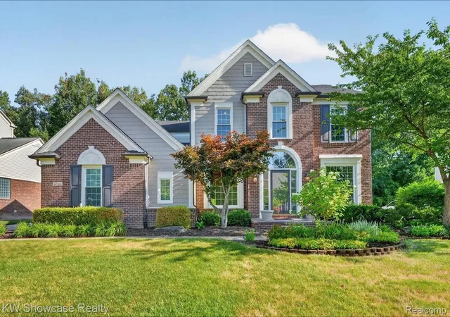 Photo 1 of Sale Pending at 47144 Woodlong Dr, Canton, MI 48187 | MLS# 20261059388 | Listing updated on 2026-09-13