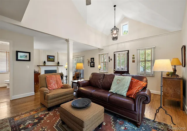 4th image of 1656 Washington Blvd, Birmingham, MI 48009 | MLS# 20261059390