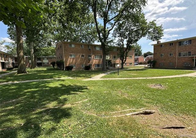 Photo 1 of Condo for sale at 17274 Bentler St, Detroit, MI 48219 | MLS# 20261059397 | Listing updated on 2026-07-31