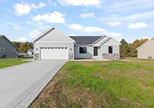 Single family home for sale at 3200 Pender Ct, Adrian, MI 49221 | MLS# 56050216687