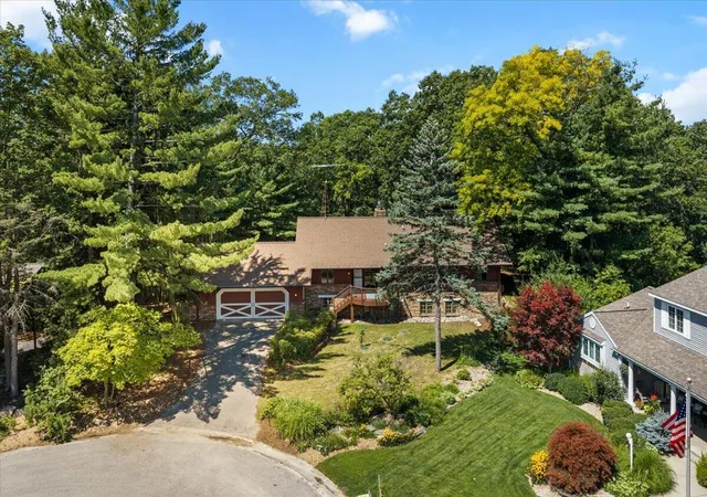 Photo 4 of Single family home for sale at 3365 Wildridge Dr NE, Grand Rapids, MI 49525 | MLS# 65026039416 | Listing updated on 2026-09-03