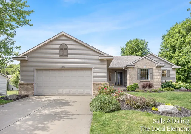 1st image of 4319 Del Mar Dr Sw, Grandville, MI 49418 | MLS# 65026039413