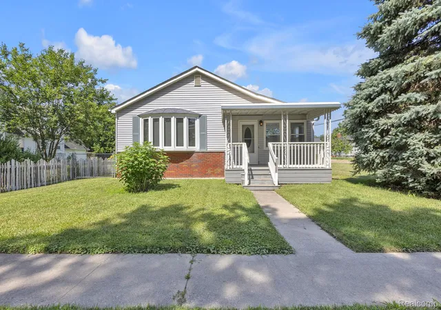 1st image of 19204 Craig St, New Boston, MI 48164 | MLS# 20261059409