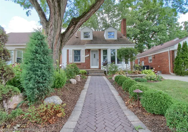Photo 1 of Sale Pending at 3012 Syracuse St, Dearborn, MI 48124 | MLS# 20261059426 | Listing updated on 2026-08-30