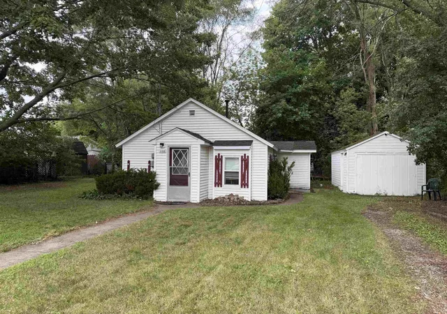 1st image of 405 S Maxwell St, Mount Pleasant, MI 48858 | MLS# 78080071701