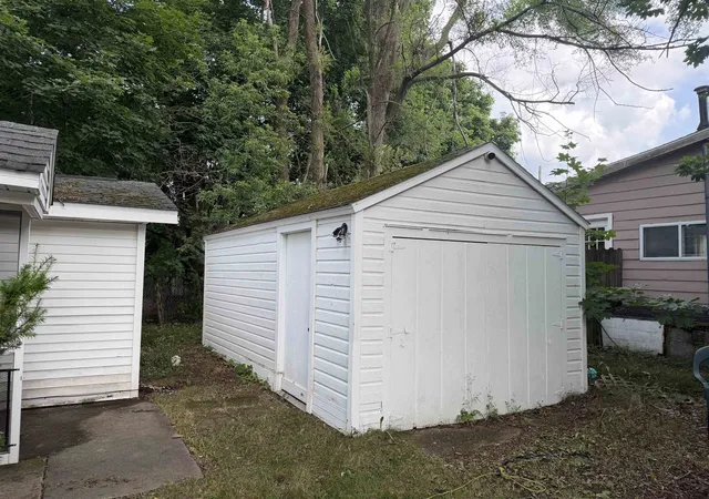 5th image of 405 S Maxwell St, Mount Pleasant, MI 48858 | MLS# 78080071701
