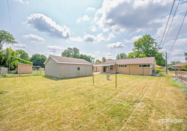 2nd image of 1532 Mayfield Ave Ne, Grand Rapids, MI 49505 | MLS# 65026039435