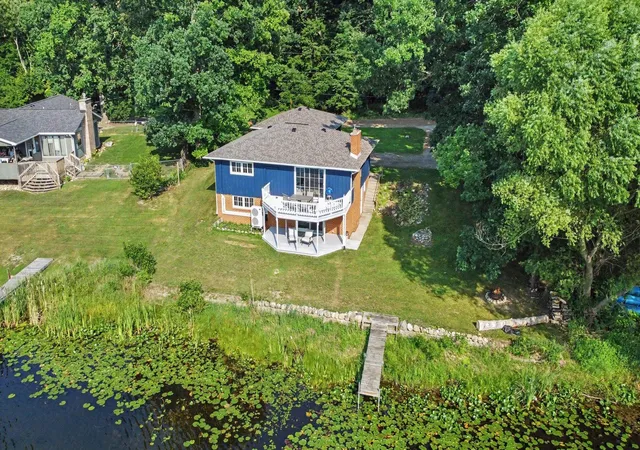 1st image of 6380 Oak Ridge Dr, Jonesville, MI 49250 | MLS# 55026039431