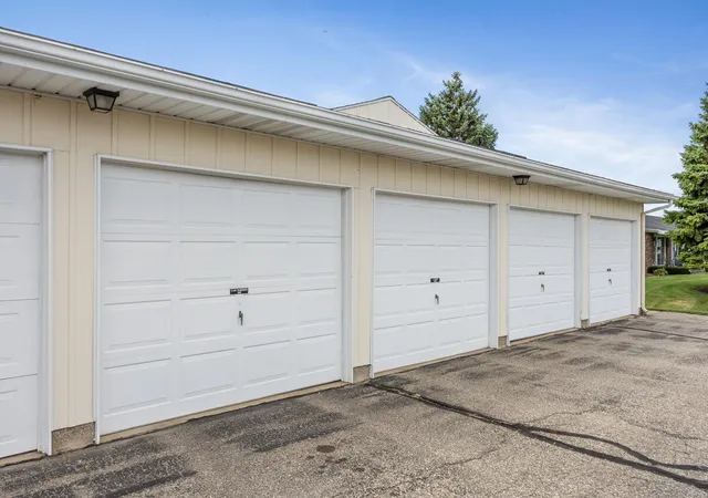 27th image of 5946 Leisure South Dr Se, Grand Rapids, MI 49548 | MLS# 65026039456