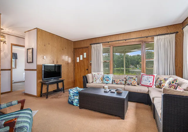 3rd image of 911 Dragon Shores Dr, Coldwater, MI 49036 | MLS# 62026039458