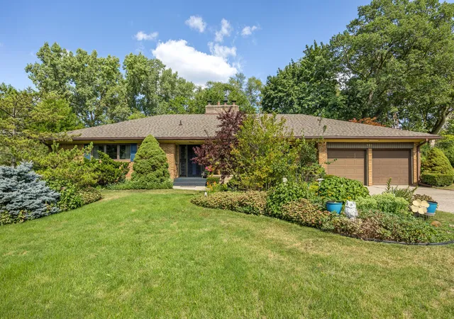 image of 132 Morningside Dr Se, Grand Rapids Charter Township Kent, MI 49506 | MLS# 65026039452