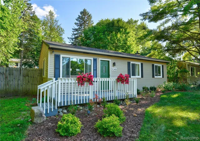 3rd image of 9245 Debby Jo Dr, Clarkston, MI 48346 | MLS# 20261059486