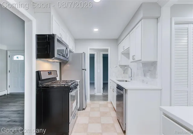 2nd image of 1710 Woodward Hts, Hazel Park, MI 48030 | MLS# 20261059499