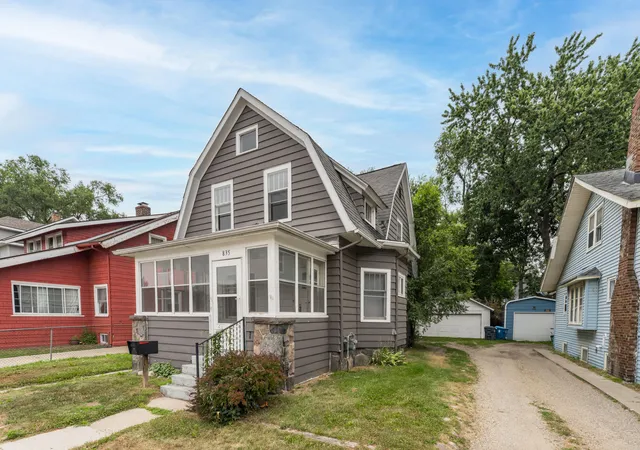 1st image of 835 Lay Blvd, Kalamazoo, MI 49001 | MLS# 66026039466