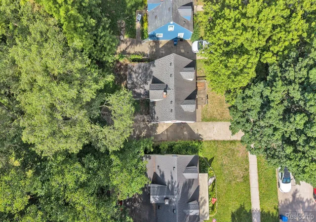 Photo 3 of Single family home for sale at 26005 Currier St, Dearborn Heights, MI 48125 | MLS# 20261059514 | Listing updated on 2026-08-21