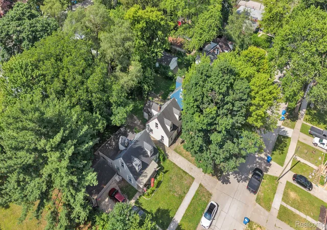 Photo 3 of Single family home for sale at 26005 Currier St, Dearborn Heights, MI 48125 | MLS# 20261059514 | Listing updated on 2026-08-21