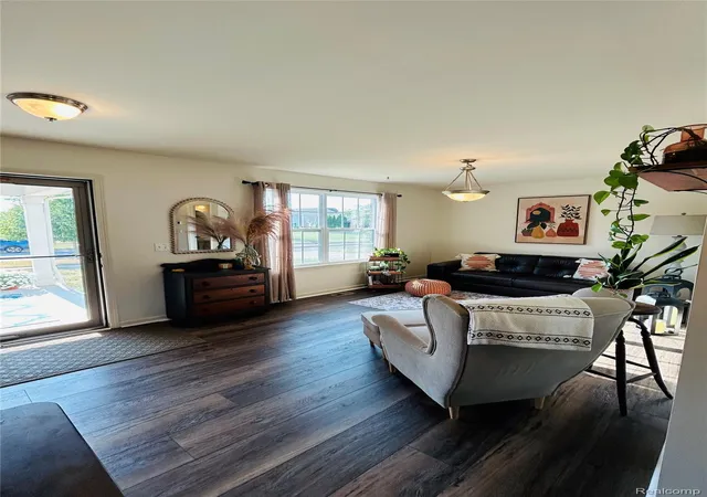 5th image of 8987 Parkland Dr, Ypsilanti, MI 48197 | MLS# 20261059519