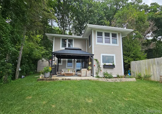 Photo 2 of Single family home for sale at 5616 Joslin Lake Dr, Gregory, MI 48137 | MLS# 20261059526 | Listing updated on 2026-09-09