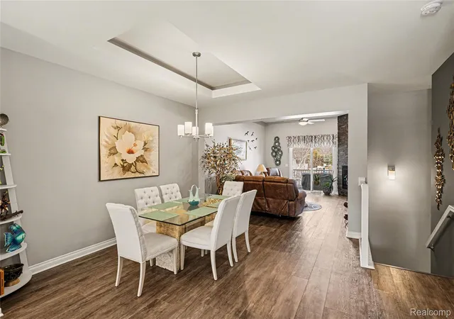Listing Photo 5 - Condo for sale in building located at 13332 Julie Anne Ct, Fenton, MI 48430