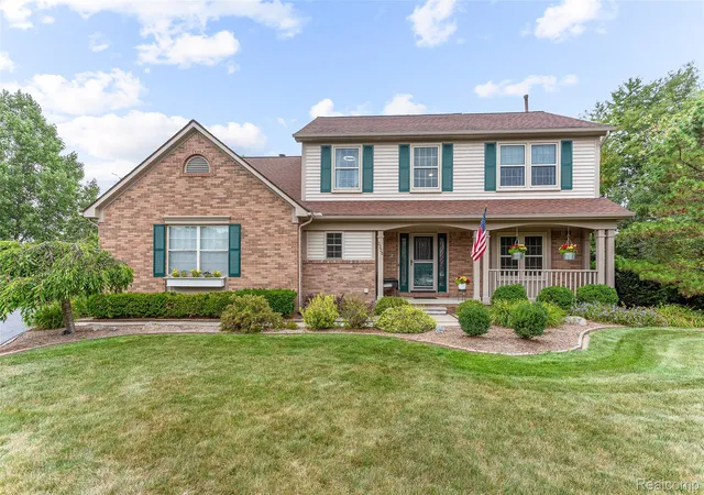 Photo 1 of Single family home for sale at 2328 Chestnut Cir, Lake Orion, MI 48360 | MLS# 20261059533 | Listing updated on 2026-09-10