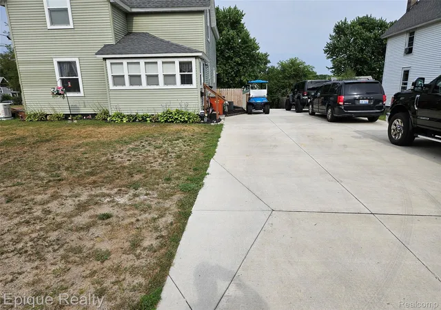 2nd image of 616 Crawford St, Belding, MI 48809 | MLS# 20261059537