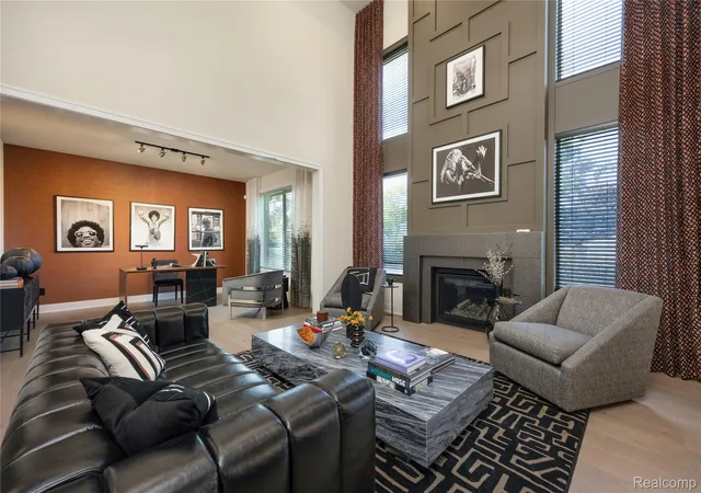 3rd image of 2085 Kohli Dr, Troy, MI 48083 | MLS# 20261059561