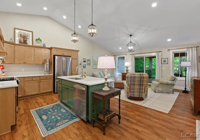 Photo 3 of Condo for sale at 1641 Rivers Edge Ct, Adrian, MI 49221 | MLS# 56050216732 | Listing updated on 2026-08-27