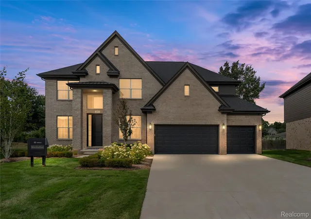 Photo 1 of Sale Pending at 2071 Kohli Dr, Troy, MI 48083 | MLS# 20261059570 | Listing updated on 2026-08-25