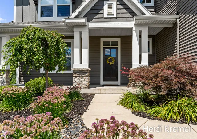 Photo 2 of Single family home for sale at 4139 Old Hawk Ct Ne, Grand Rapids, MI 49525 | MLS# 65026039516 | Listing updated on 2026-09-03