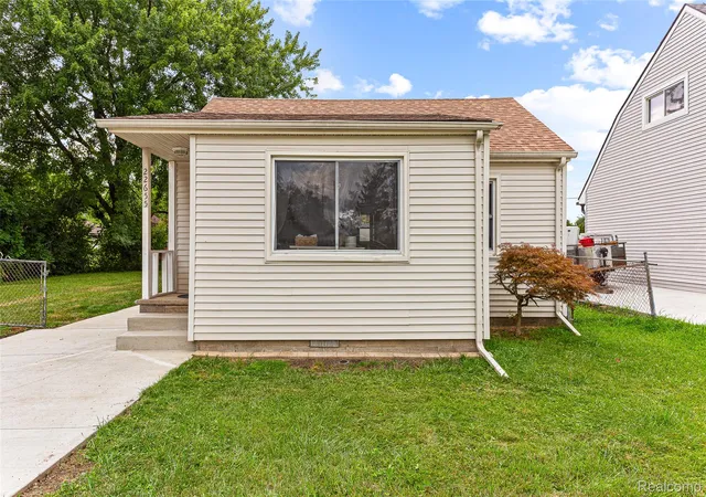 Photo 1 of Single family home for sale at 22655 Purdue Ave, Farmington Hills, MI 48336 | MLS# 20261059581 | Listing updated on 2026-09-03