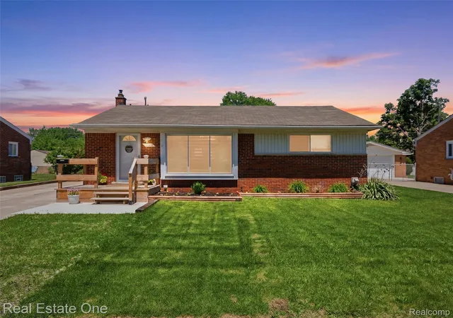 3rd image of 4603 E Thirteen Mile Rd, Warren, MI 48092 | MLS# 20261059584