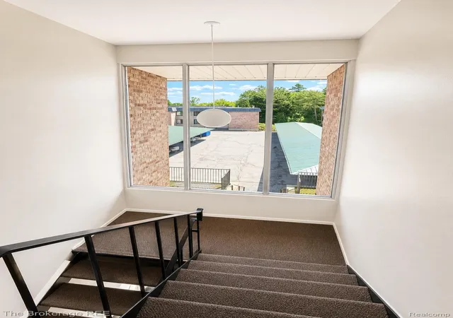 5th image of 1325 S Maple Rd #301, Ann Arbor, MI 48103 | MLS# 20261059588