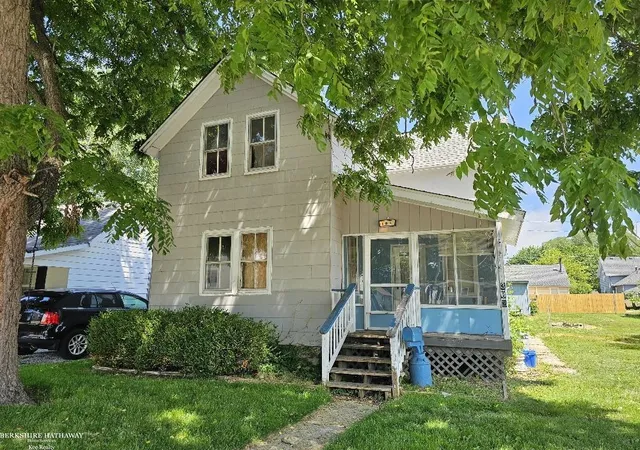 1st image of 332 Carroll St, Marine City, MI 48039 | MLS# 58050216744