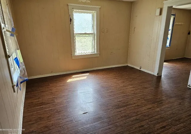 3rd image of 332 Carroll St, Marine City, MI 48039 | MLS# 58050216744