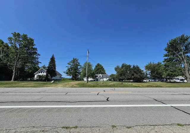 Photo 3 of Single family home for sale at 2209 N Lakeshore Rd, Carsonville, MI 48419 | MLS# 58050216749 | Listing updated on 2026-09-12
