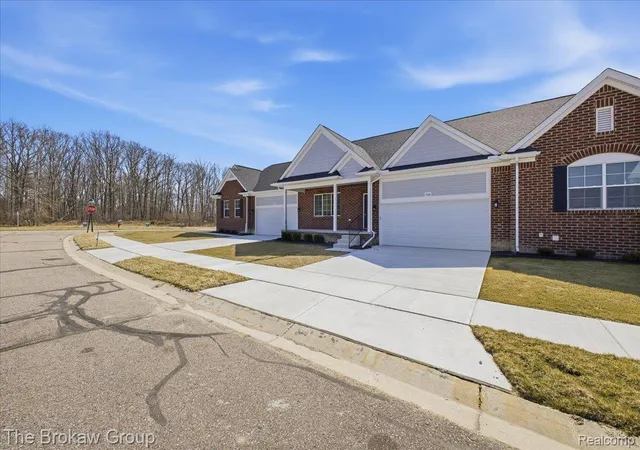 Photo 3 of Condo for sale at 1437 Lincoln St, Lapeer, MI 48446 | MLS# 20261059610 | Listing updated on 2026-09-15