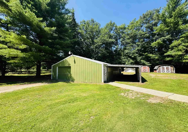 5th image of 118 Maple St, Fife Lake, MI 49633 | MLS# 78080071727