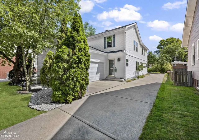 2nd image of 886 St Clair Ave, Grosse Pointe City Wayne, MI 48230 | MLS# 58050216766