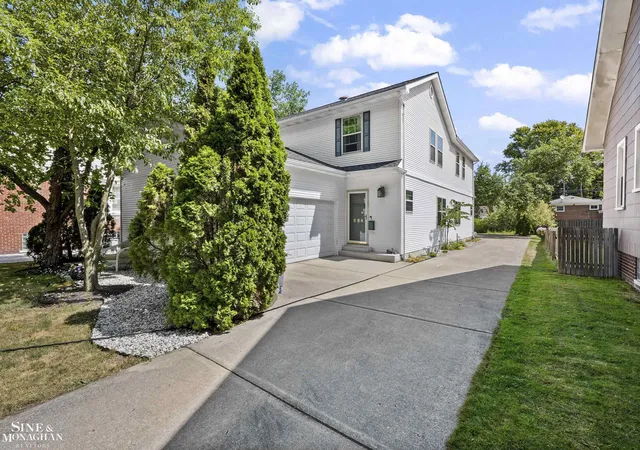 4th image of 886 St Clair Ave, Grosse Pointe City Wayne, MI 48230 | MLS# 58050216766