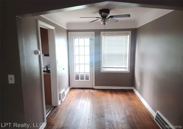 Photo 3 of Single family home for sale at 1009 E 4th Street, Royal Oak, MI 48067 | MLS# 20261059636 | Listing updated on 2026-09-18