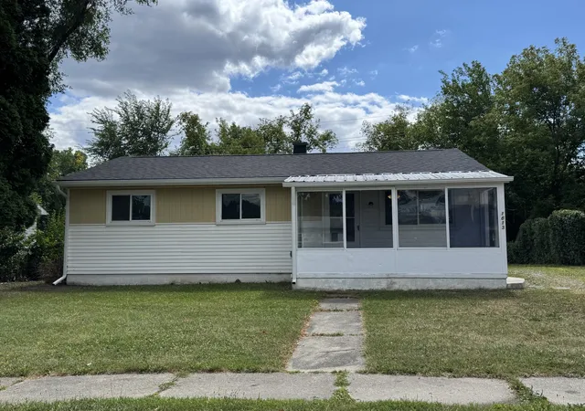 Photo 2 of Single family home for sale at 1613 Harvest Ln, Ypsilanti, MI 48198 | MLS# 81026039534 | Listing updated on 2026-08-21