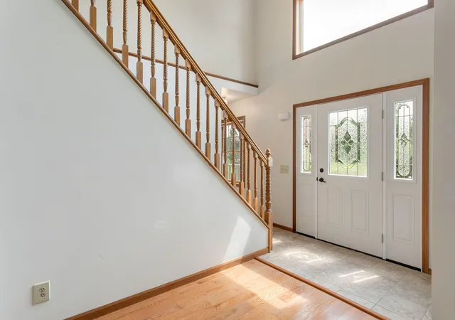 Photo 2 of Single family home for sale at 28810 Coulter St, Edwardsburg, MI 49112 | MLS# 69026039529 | Listing updated on 2026-09-16