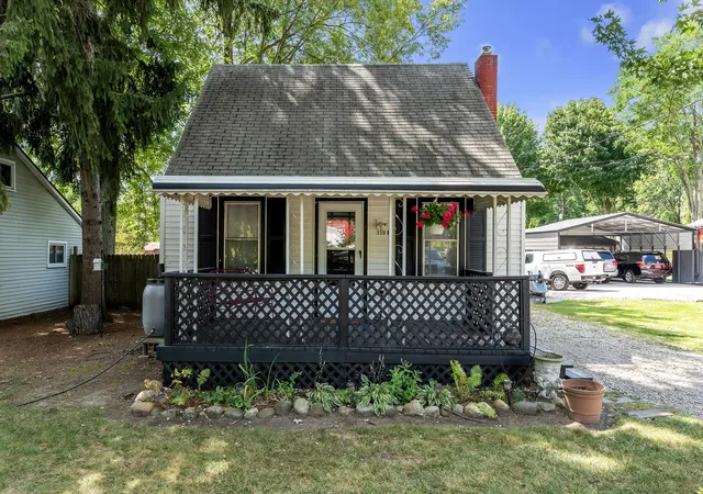 1st image of 350 E Clark Rd, Ypsilanti, MI 48198 | MLS# 81026039542