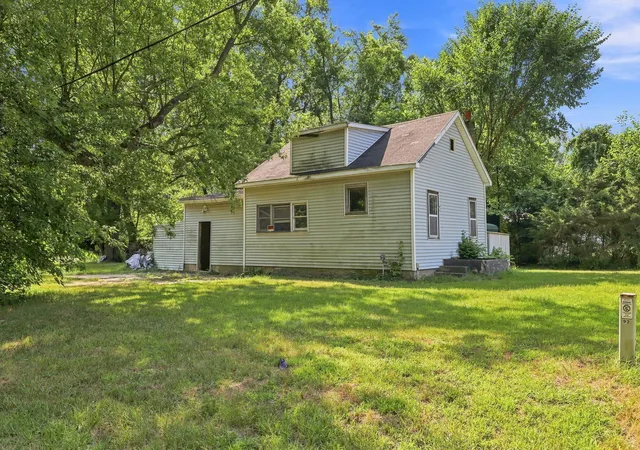 Photo 1 of Single family home for sale at 400 Concord Ave, Battle Creek, MI 49014 | MLS# 81026039549 | Listing updated on 2026-09-13