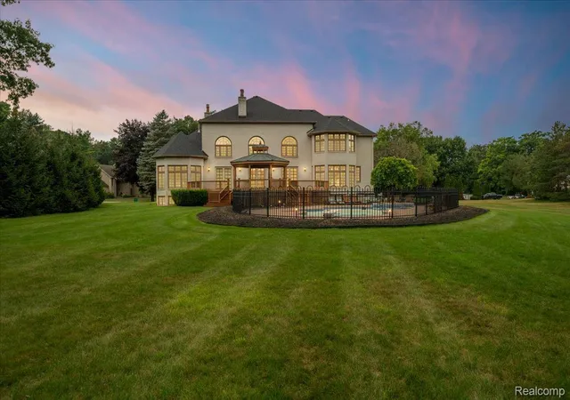 2nd image of 3965 Loch Bend Dr, Commerce Township, MI 48382 | MLS# 20261059640